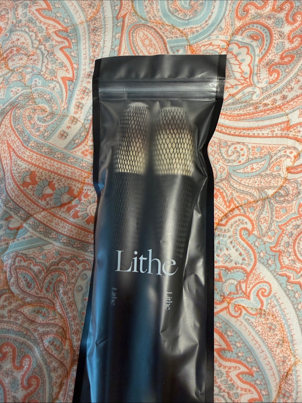 Lithe Makeup Brush Set - Picture 3 of 3